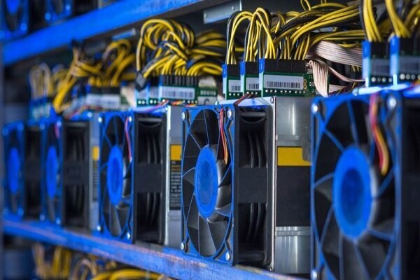 روایت مهم رییس بورس از ماجرای کشف ماینر در زیرزمین بورس تهران/ 90 درصد قضیه روشن است
