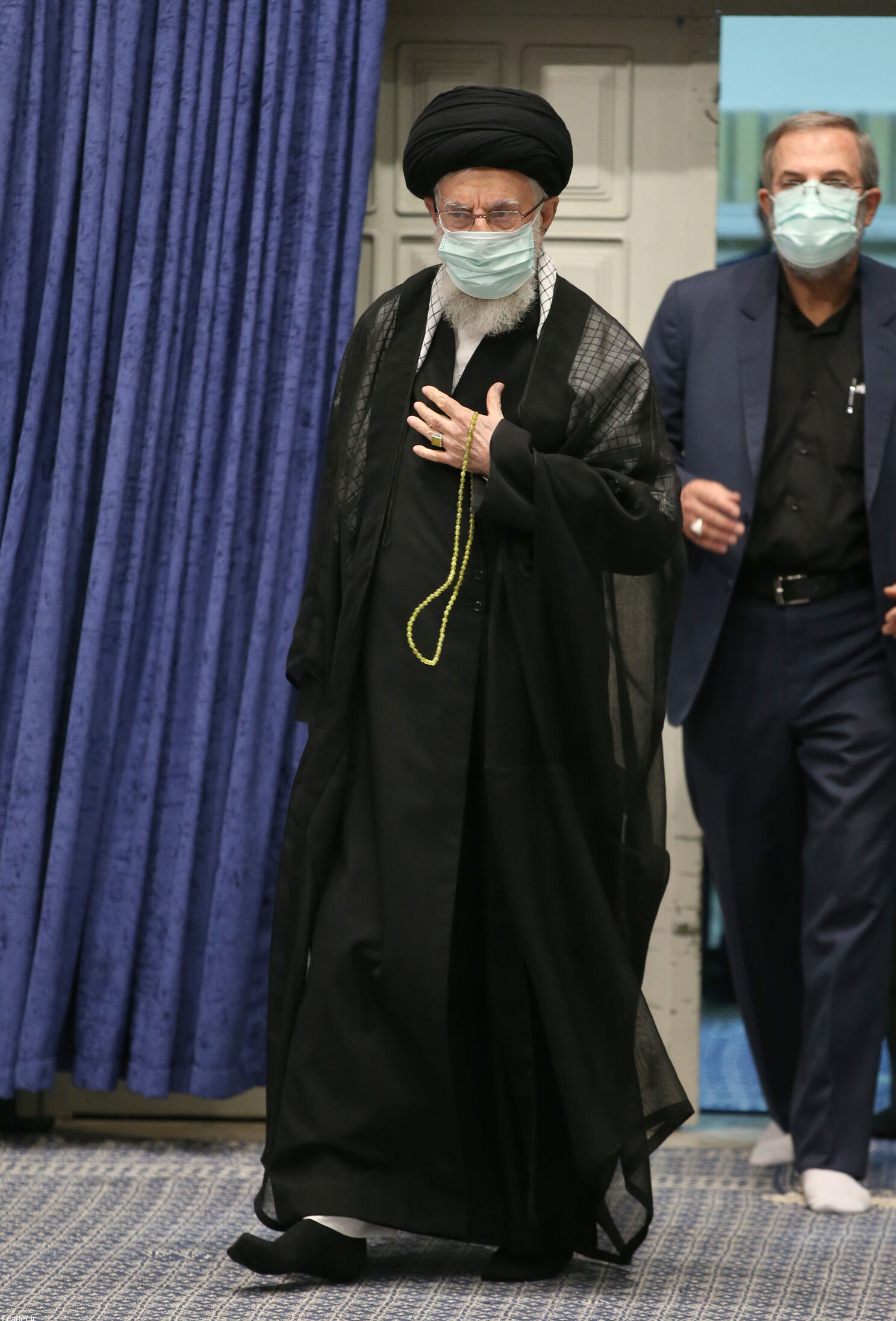  مرور خبرگزاری اصولگرا بر «دروغ‌پردازی رسانه‌های ضدانقلاب درباره سلامتی رهبر انقلاب»