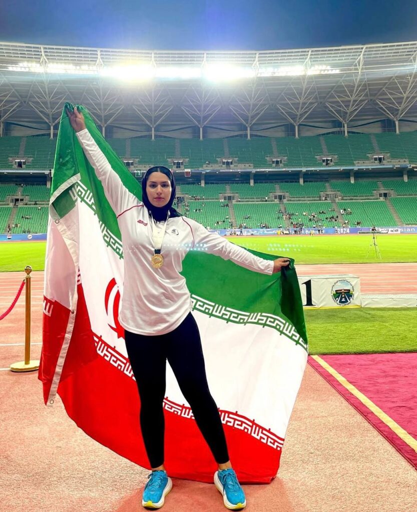 مهلا محروقی
