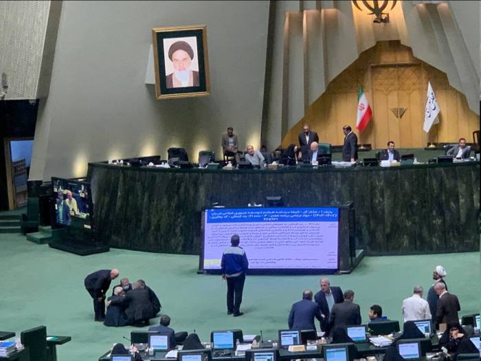تحصن الیاس نادران