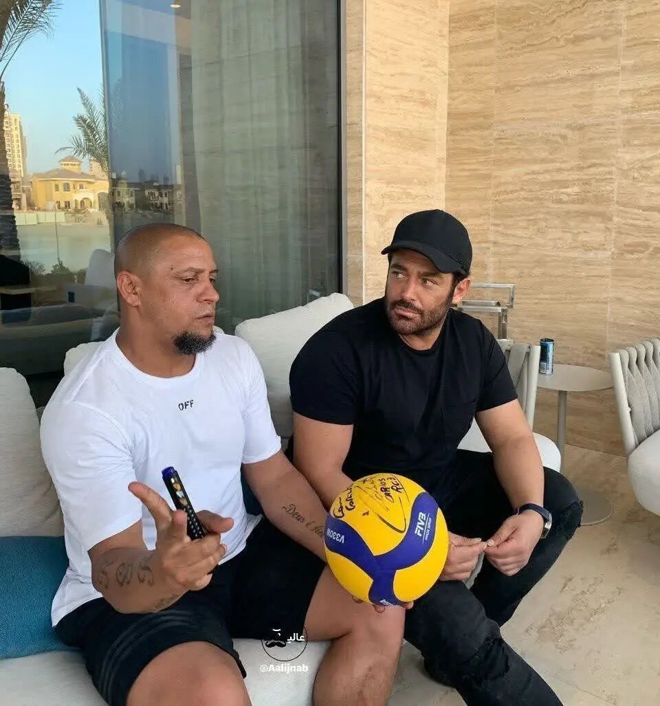 محمدرضا گلزار