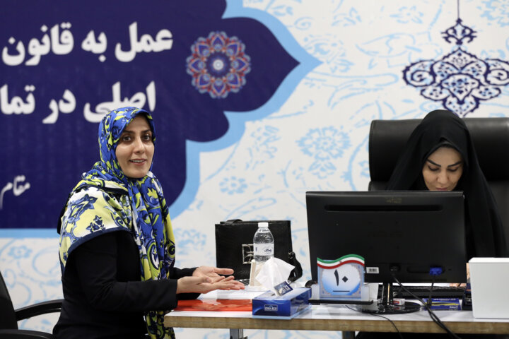 این کاندیدای زن انتخابات ریاست جمهوری در نوفل لوشاتو همراه امام بوده است /کدامیک از این ۴ نفر تایید صلاحیت می شوند؟