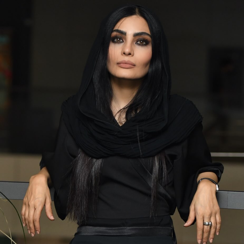 صحرا اسداللهی (1)