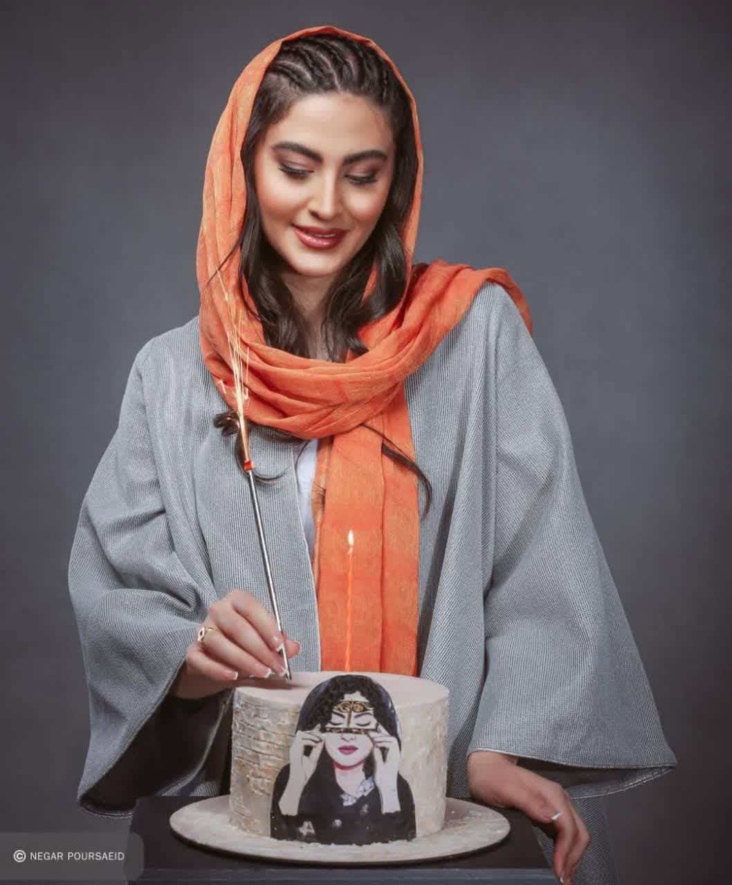 Maryam Momen (8)