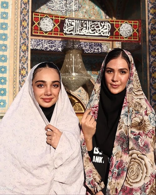 والیبالیست‌ها در امامزاده صالح