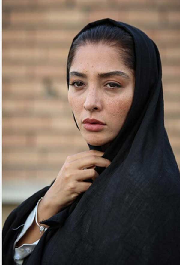 آناهیتا درگاهی