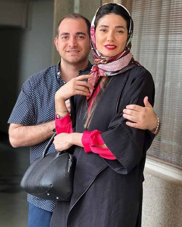 مینا وحید1