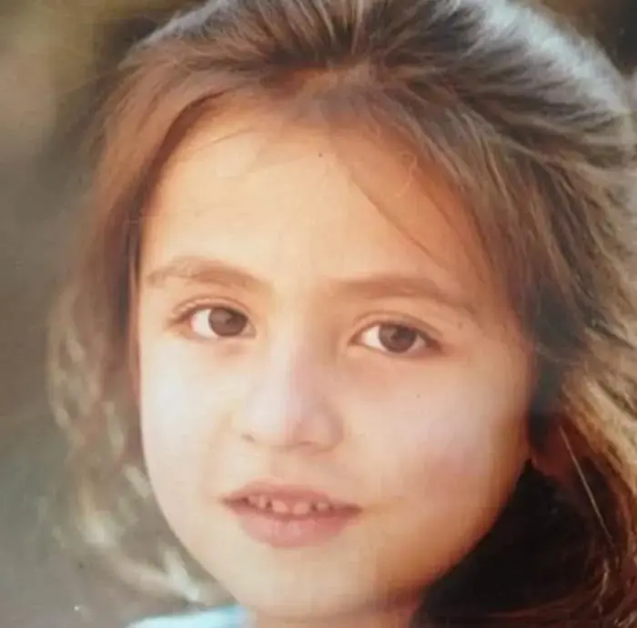 گلاره عباسی