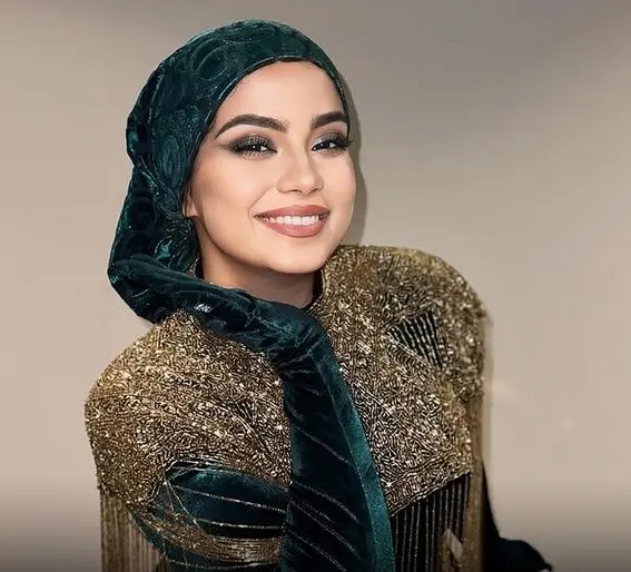 شقایق محمودی