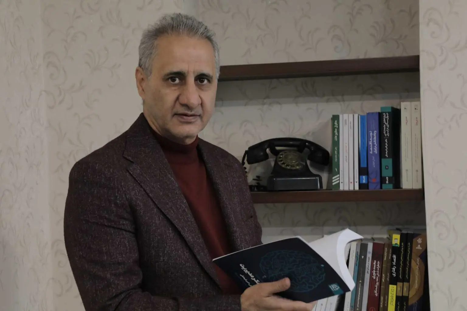 سید-حمید-حسینی-1536x1024-1