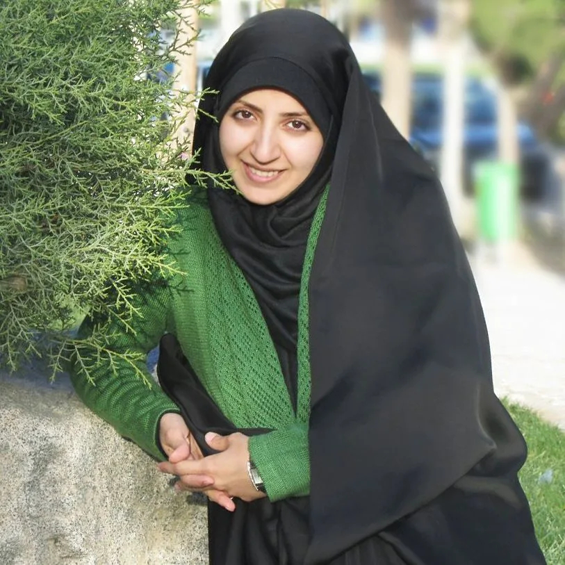 بیوگرافی فضه سادات حسینی مجری و گوینده خبر مذهبی صدا و سیما