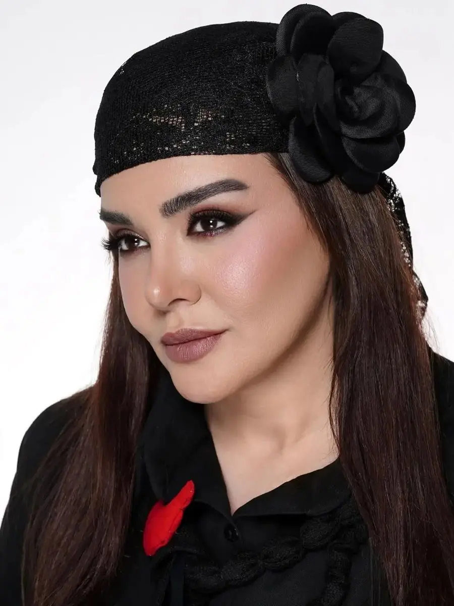 استایل ندا قاسمی با شلوار راه‌راه 1