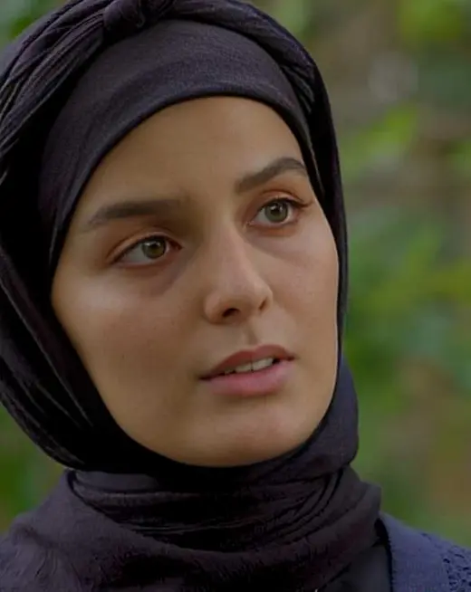 غزاله اکرمی
