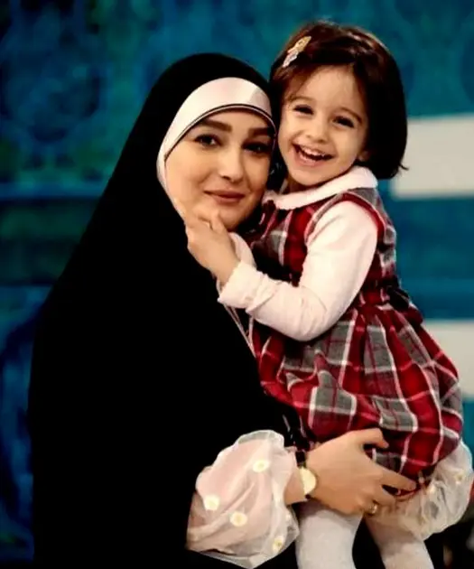 مژده خنجری