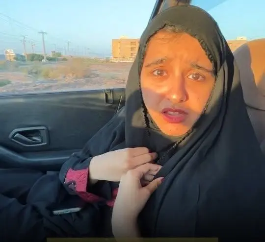sara oghabi_16