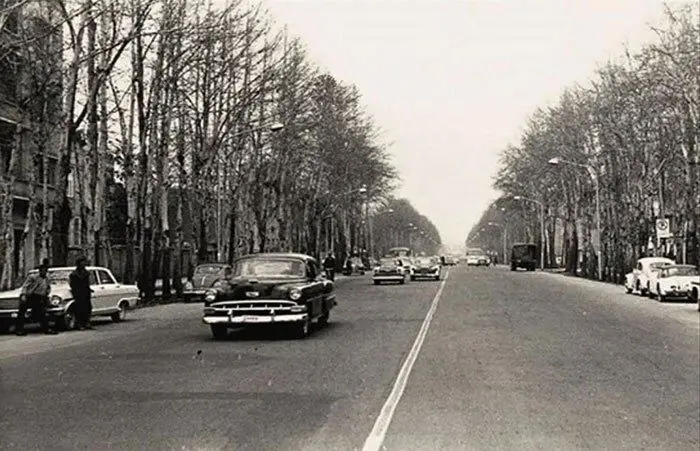 خیابان ولیعصر