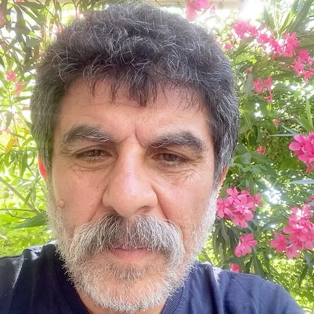 صفا زنگین (کر)