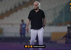 نصرالله عبداللهی: در دربی معروف به ما گفتند آرام‌تر بازی کنید؛ بعد ۱۰ نفر وارد رختکن شدند