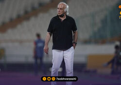 نصرالله عبداللهی: در دربی معروف به ما گفتند آرام‌تر بازی کنید؛ بعد ۱۰ نفر وارد رختکن شدند