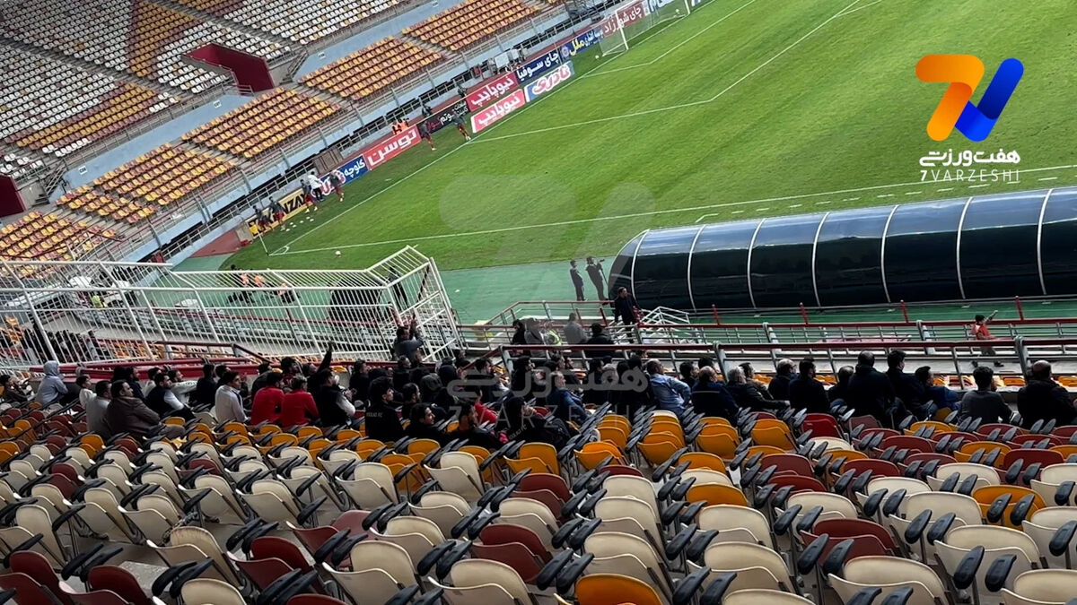 حضور تماشاگر در بازی بدون تماشاگر فولاد – پرسپولیس!