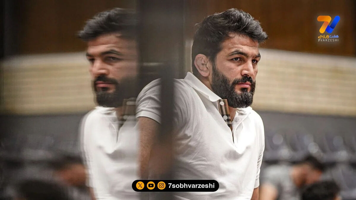 عکس‌های خانوادگی حسن یزدانی با مادر و پدرش