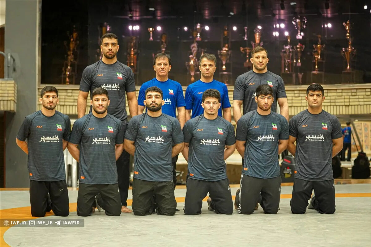 بازگشت تیم ملی کشتی فرنگی به صورت زمینی