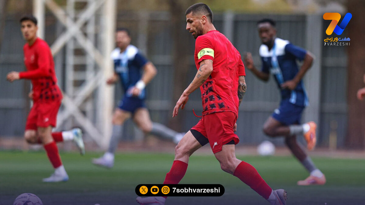 یک مصدوم دیگر روی دست اوسمار؛ دست هافبک پرسپولیس مشکوک به شکستگی!