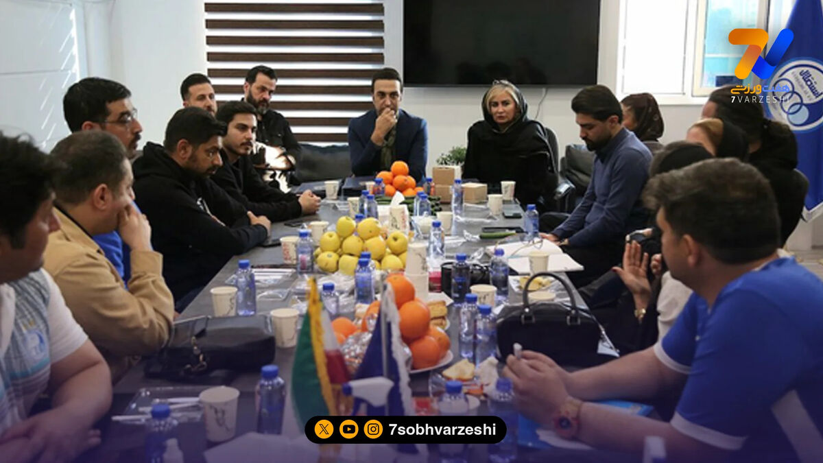 حفظ حرمت قلم فراتر از فوتبال