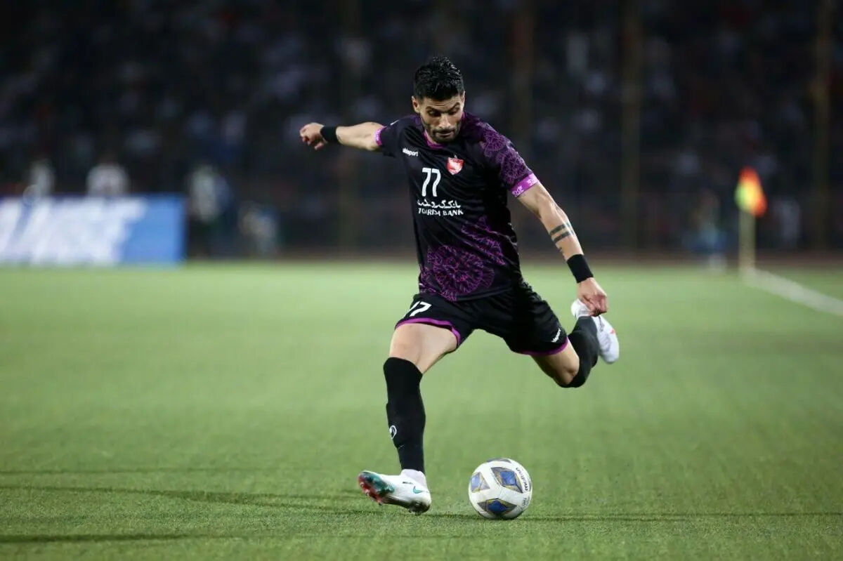 جنگ مانع لژیونر شدن مدافع پرسپولیسی شد