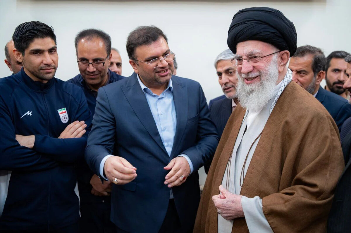 دروازه بان تیم ملی: از شهادت آقا خوشحال شدم!