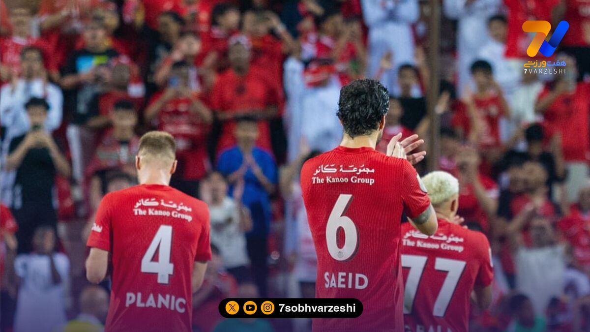 پوستر شباب الاهلی برای تقابل با تراکتور