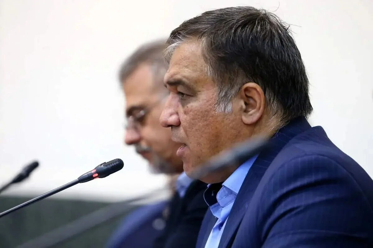 واکنش تاجرنیا به پرونده بوسنیایی‌ها با گلایه از رفتار هواداران استقلال در قبال جذب بازیکن!