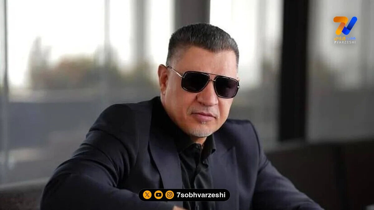 علی دایی برای تهامی پا به توپ می شود