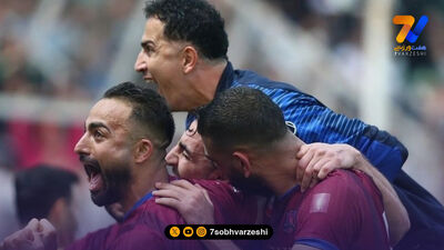 حمله بازیکنان نساجی به عنایتی در کنفرانس؛ سرمربی نساجی خیس آب شد!