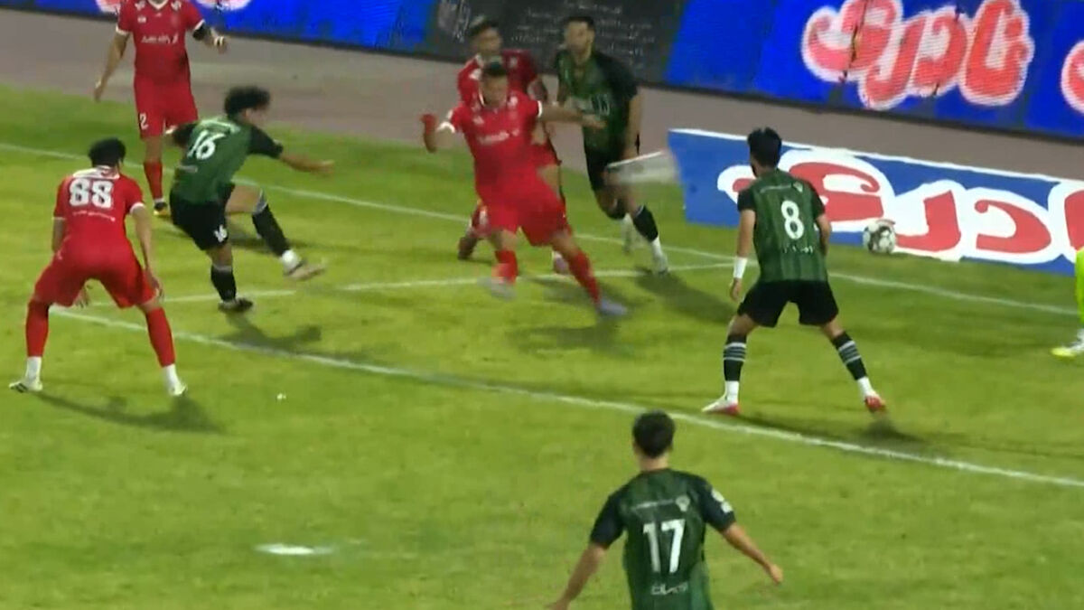 گل دوم خیبر خرم آباد به پرسپولیس توسط عیسی مرادی