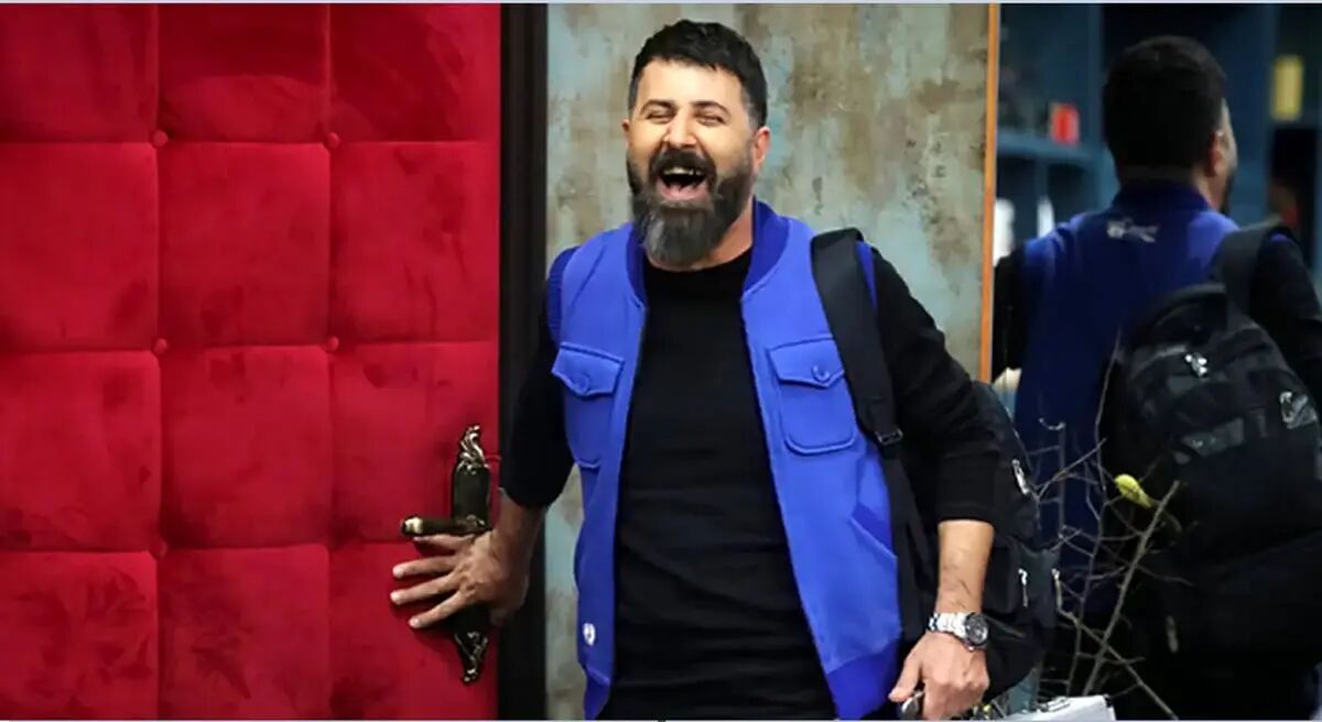 سرقت موبایل هومن حاجی عبداللهی با «قمه نیم متری»