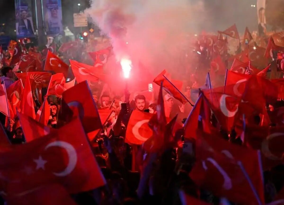 شکست حزب حاکم ‌ در انتخابات شهرداری ها‌  و تاثیر آن  ‌ بر  زندگی  ایرانیان
