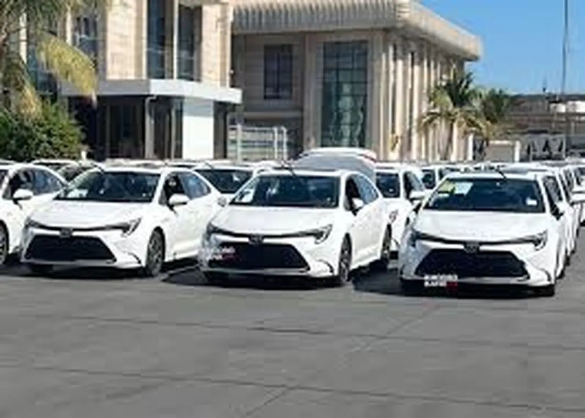 خودروهای‭ ‬وارداتی‌گران‭ ‬به‭ ‬دست‭ ‬مردم‭ ‬هم‭ ‬نرسید