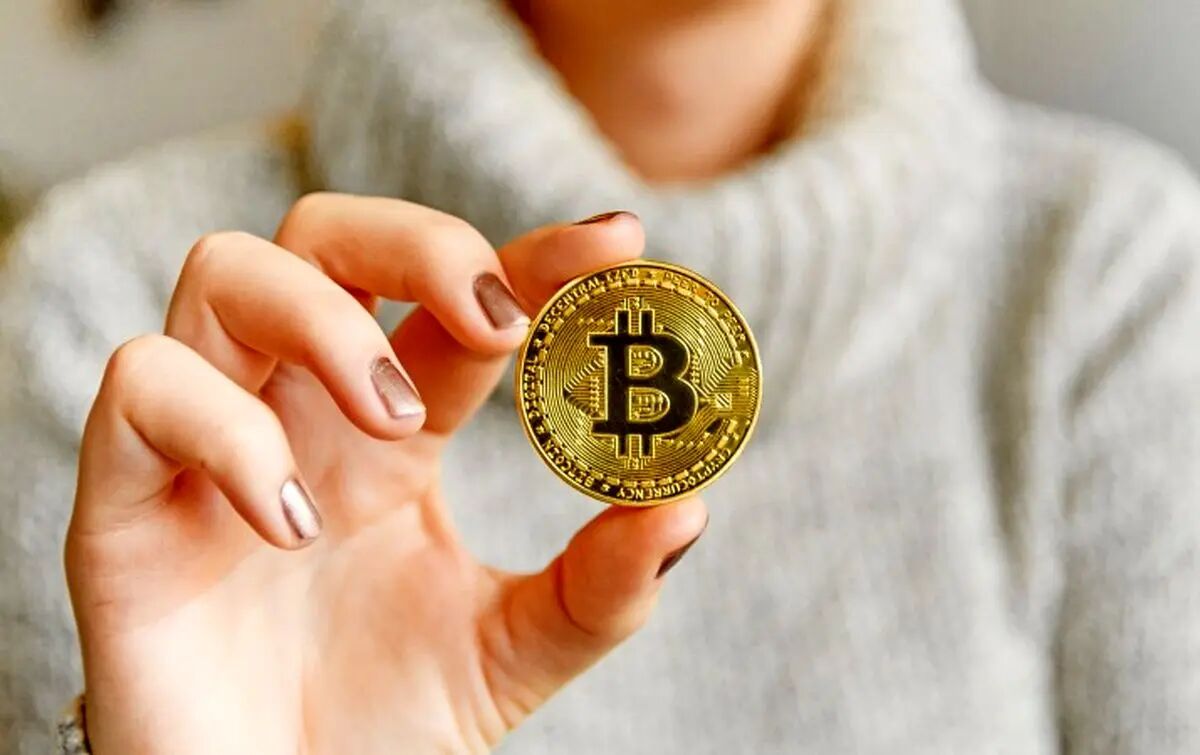 نهنگم، شت‌کوین خریدم هودل کنم