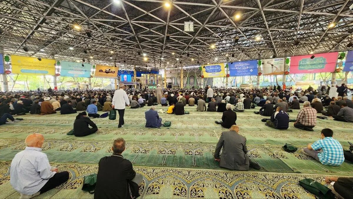 بی‌خبری نمازگزاران از ماجرای حوزه علمیه ازگل