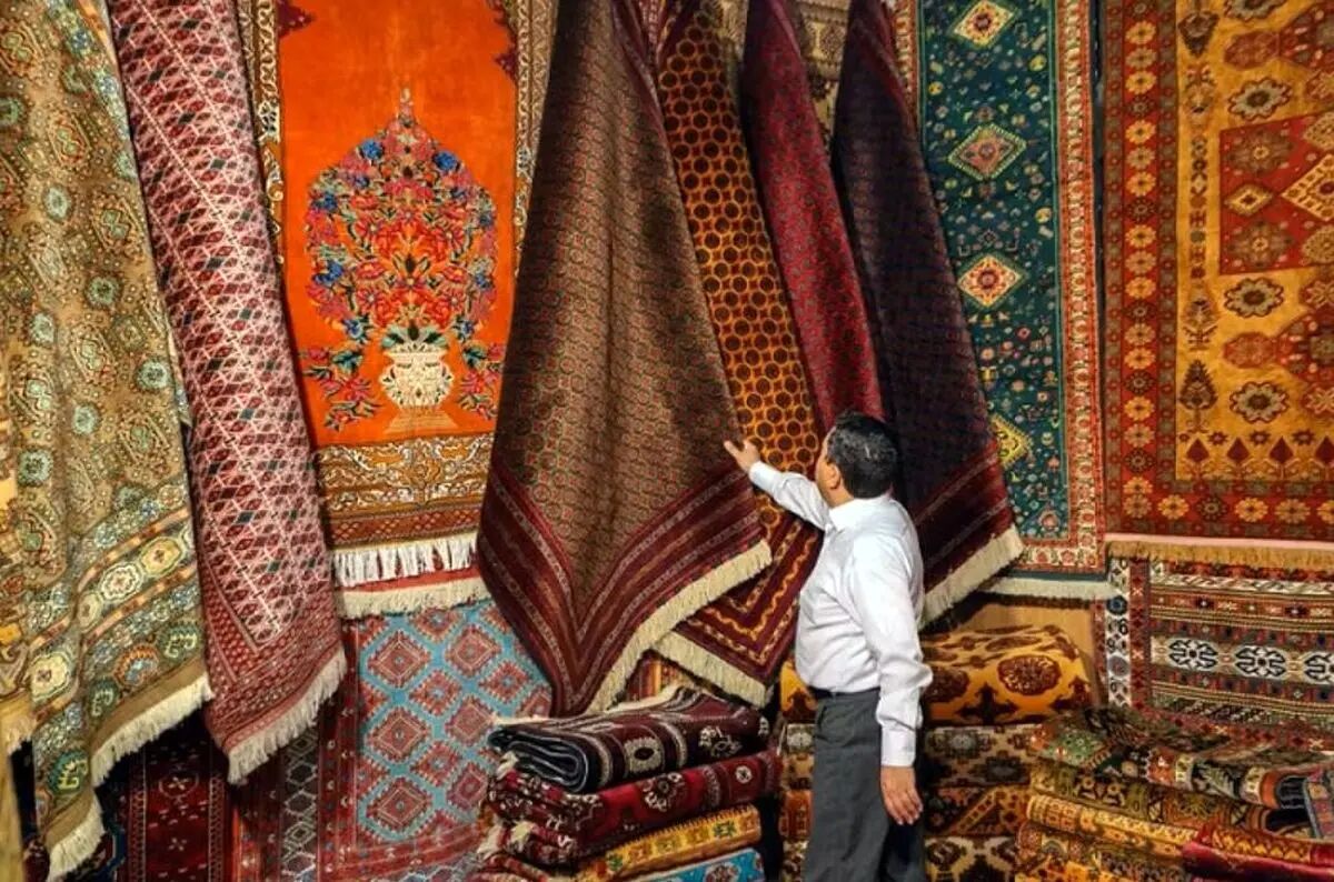 عکس | تبلیغ قدیمی فروش قالی ایرانی در کشور سوئد