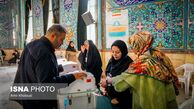 عکس| ظاهر متفاوت دو زن در انتخابات ‌که بازتاب داشت