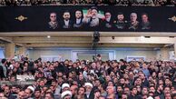 احمدی‌نژاد در یک مراسم دیگر برای رئیسی سفید پوشید + عکس