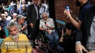 معمای عکس منتسب به بهروز افخمی؛ آقای کارگردان کجاست؟