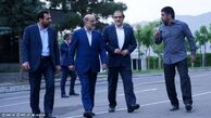 عکس| مالک استقلال در خانه کشتی چه می‌کند؟