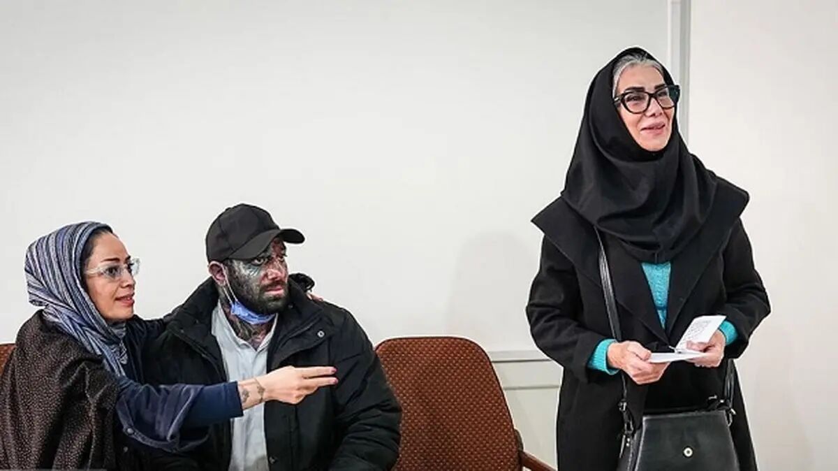 حضور پررنگ خواهر و مادر تتلو در فعالیت‌های این روزهای او از زندان