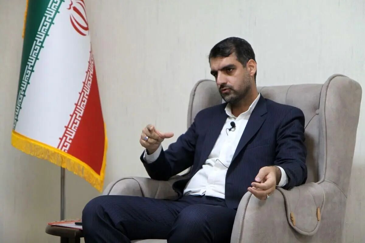 دفاع محمدمنان رئیسی از توهین به ظریف: کمترین حقش بود!