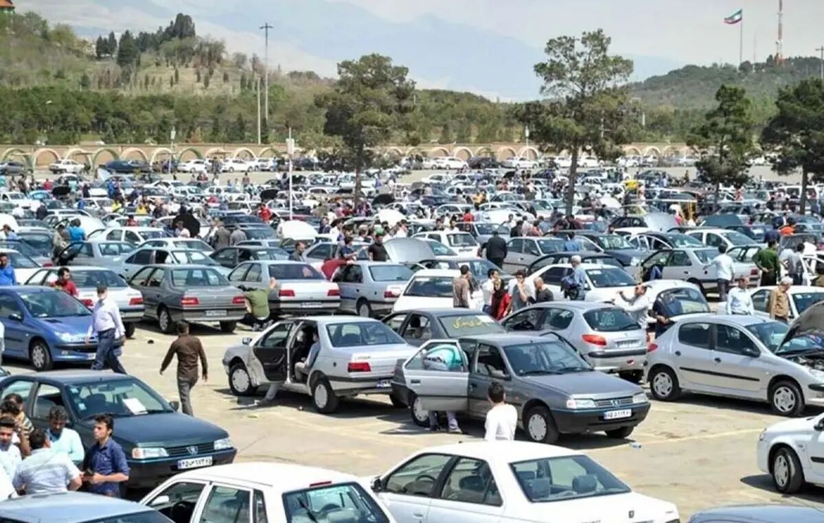 جدول قیمت خودرو داخلی و مونتاژی امروز 13 اسفند