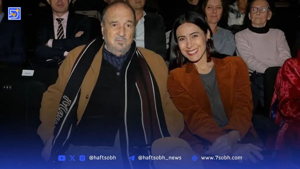 همان‌طور که نهال تجدد توصیف کرد...