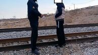 نجات جوان ۱۹ ساله از مرگ در ریل راه آهن اطراف سمنان